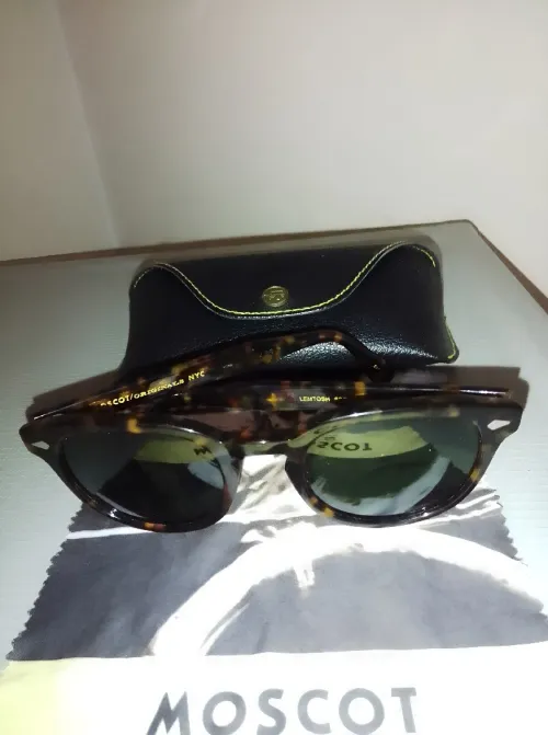 Lunettes moscot 