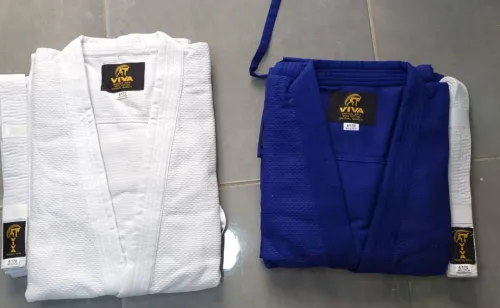 Kimono Judo super qualité importation   Kyn ga3 les tailles seghar w kbar