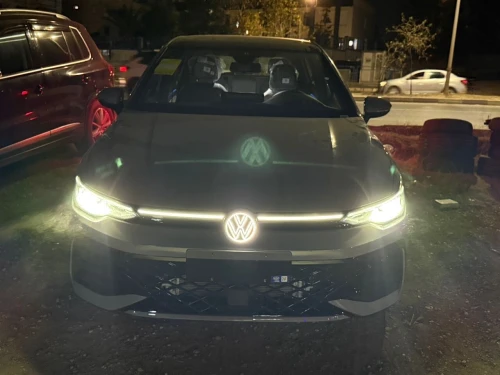 Volkswagen Golf 8 2025 R-Line