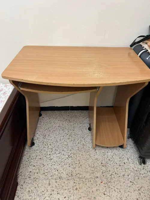 Table d ordinateur avec tiroir coulissant Bon état général
