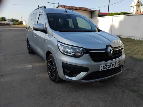 Renault New express 2023 authentic