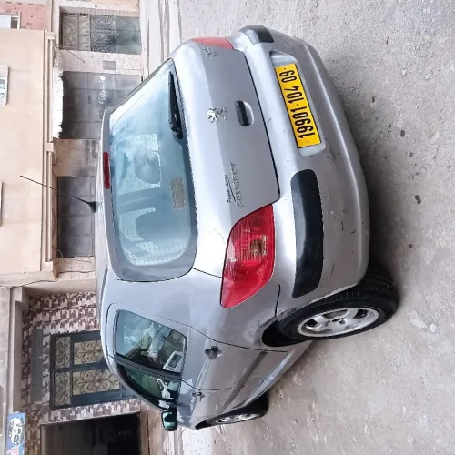 Bestune 307 2004 307
