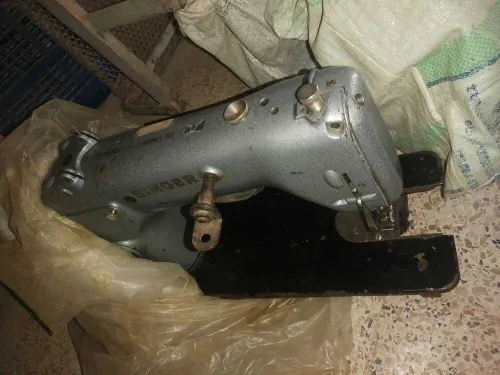 Lot de machine a coudre industriel 