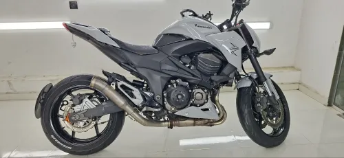 Kawasaki Z800 2013