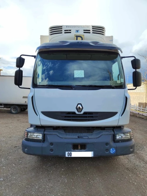 Renault Midlum 2013