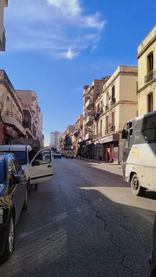 Location Local Oran Oran