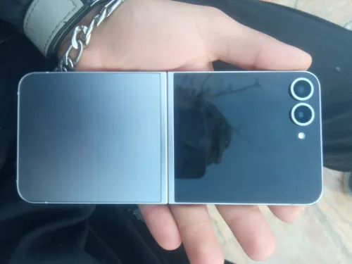 Samsung Z flip 6