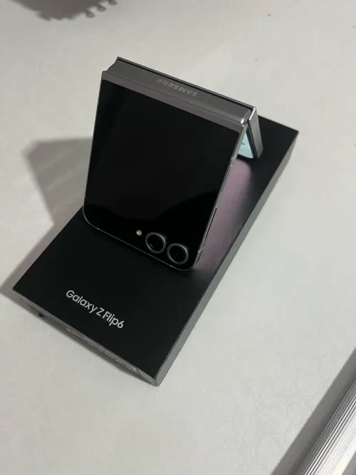 Samsung Z flip 6