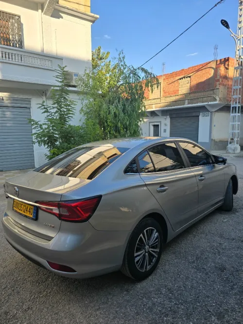 MG MG5 toute option 2025 