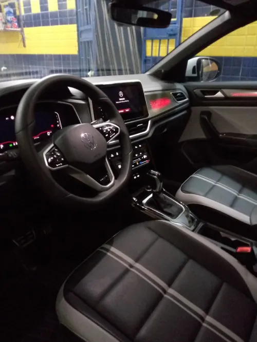 Volkswagen T-Roc 2025 R-Line 