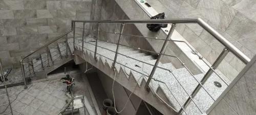 Rempe d'escalier inox
