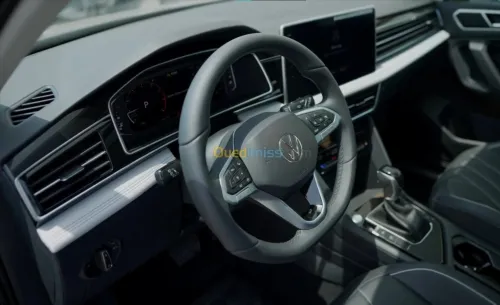 Volkswagen Tiguan 2025 Dragon black