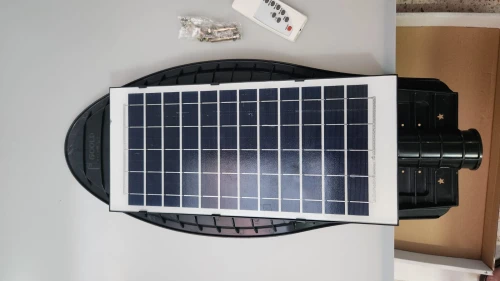 Projecteur Solaire 100W LED (Série Pro 2026) - مصباح طاقة شمسية 100 واط قوة إضاءة مضاعفة