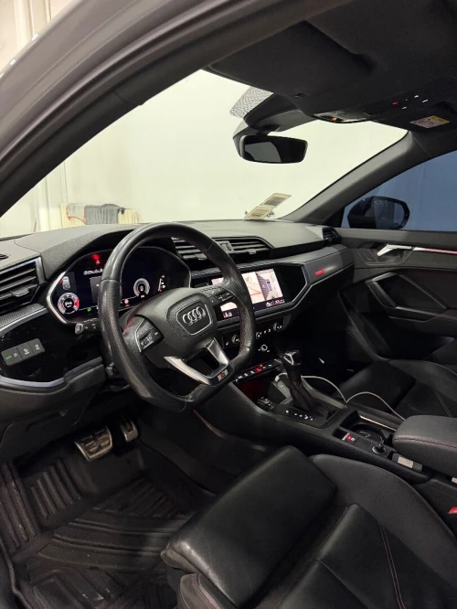 Audi Q3 2022 Q3