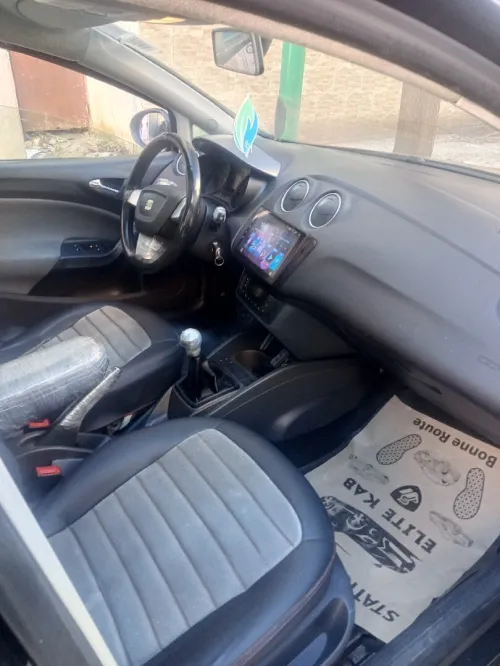 Seat Ibiza 2013 Fully +Toit ouvrant