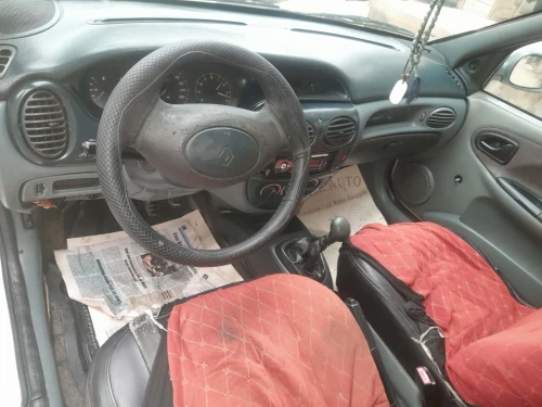 Mégane 1.9 simple Mégane 1997 80%
