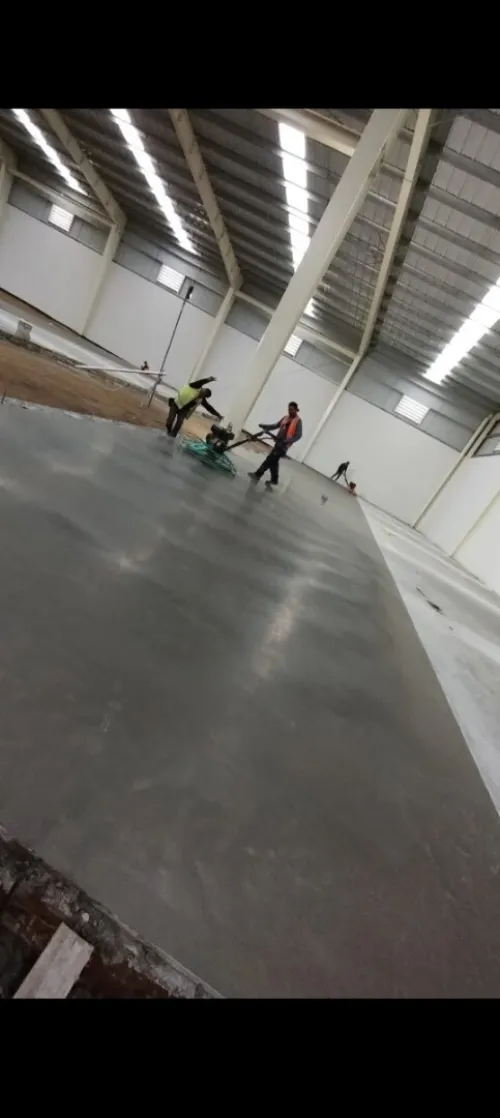 Lissage de Béton Dallage industriel Talochage Béton Par Helecoptere