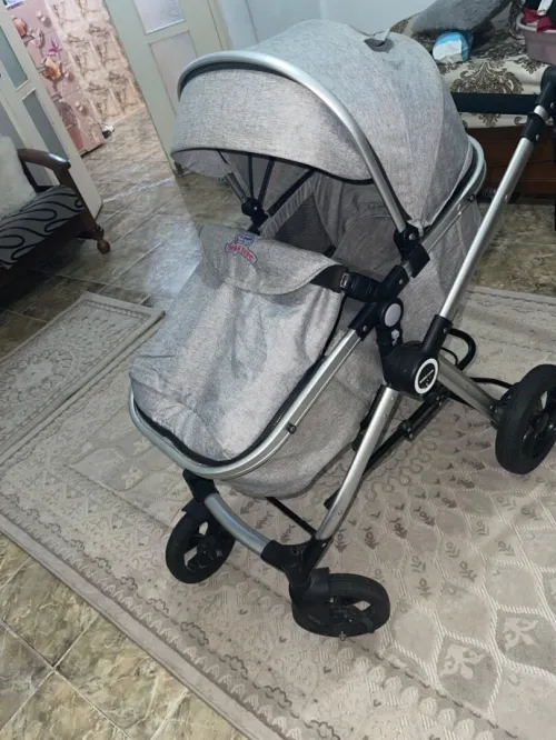 عربة أطفال la poussette 