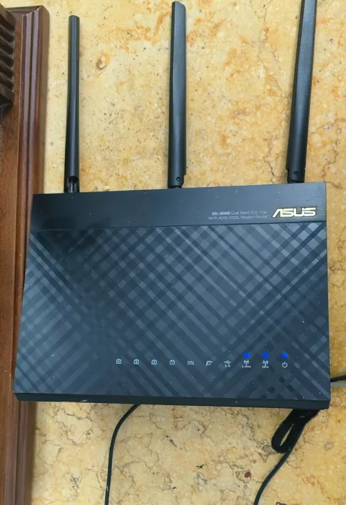 Avendre Asus ADSL/vdsl