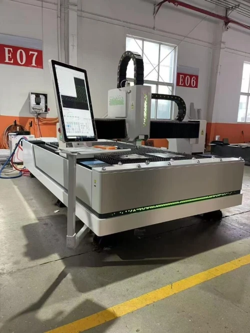 Machine de découpe fibre laser pour métaux