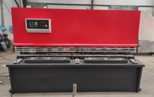 Machine Guillotine Numérique de découpe d'acier