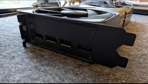 RTX 5090 Founders Edition 32GB