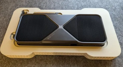 RTX 5090 Founders Edition 32GB