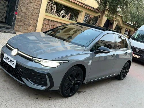 Volkswagen Golf 8 2025 R-Line