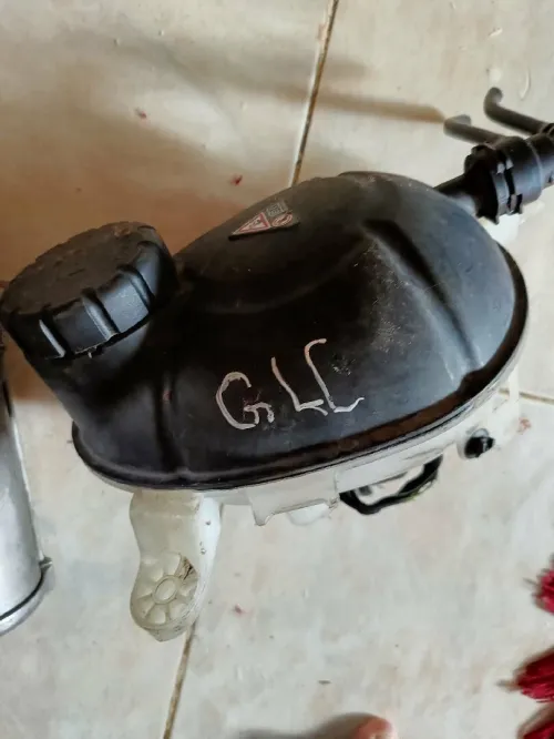 Mercedes Benz 2019 654 Bouteille D'eau NEUF D'origine