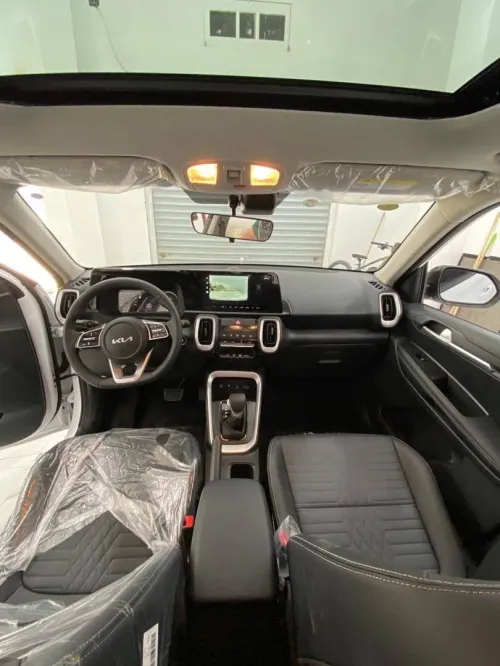 Kia Sonet  2026 Luxury