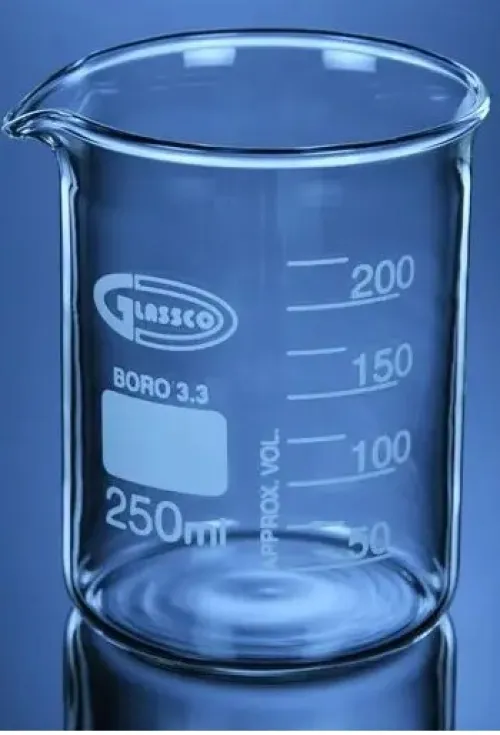 BECHER EN VERRE