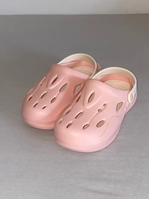 Crocs Femme + 6 pins بااااااااطل
