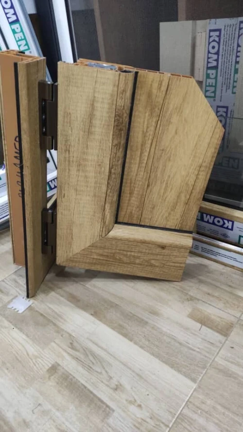 Fenêtre aluminium et PVC avec moustiquaire namour