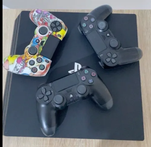 Ps4 pro 13.50