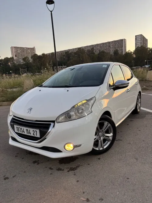 Peugeot 208 2014 Allure