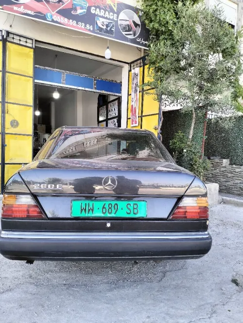 Mercedes E200 1989 
