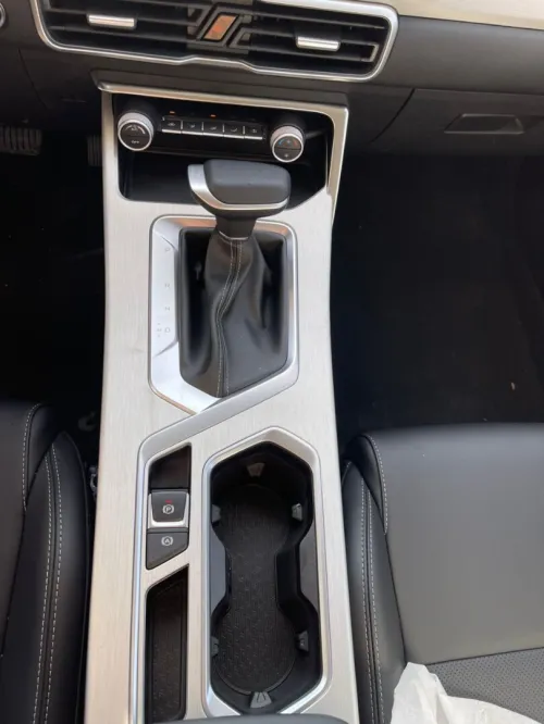 Geely Coolray 2025 BASIC