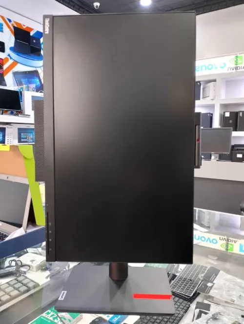 Lenovo All In One Tio24 Gen3 i5 6 generation