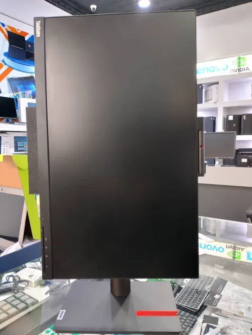 Lenovo All In One Tio24 Gen3 i5 6 generation