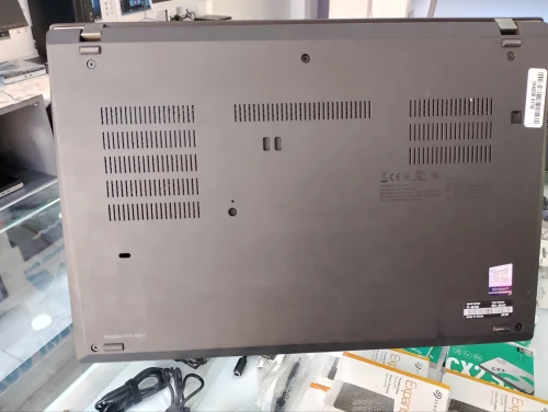 Lenovo ThinkPad P14s - Ryzen 7 Pro 4750U 16GB RAM 512SSD Nvme 2GB VGA