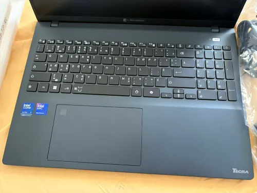 Dynabook tecra a60-m ultra 7 265H