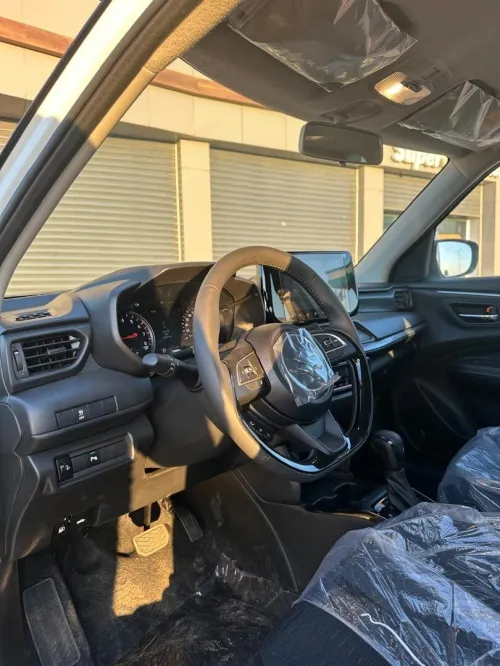 Suzuki Swift 2025 glx
