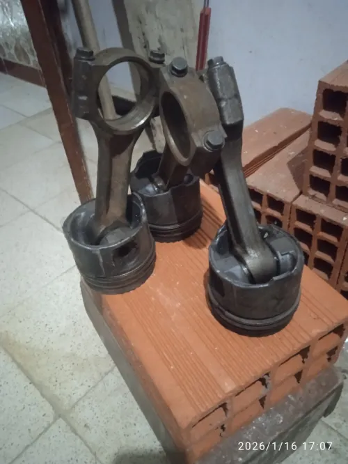 Piston