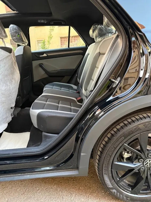 Volkswagen T-Roc 2026 Black magic