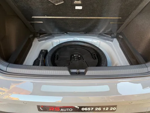 Volkswagen Golf 8 2025 Edition black Full options