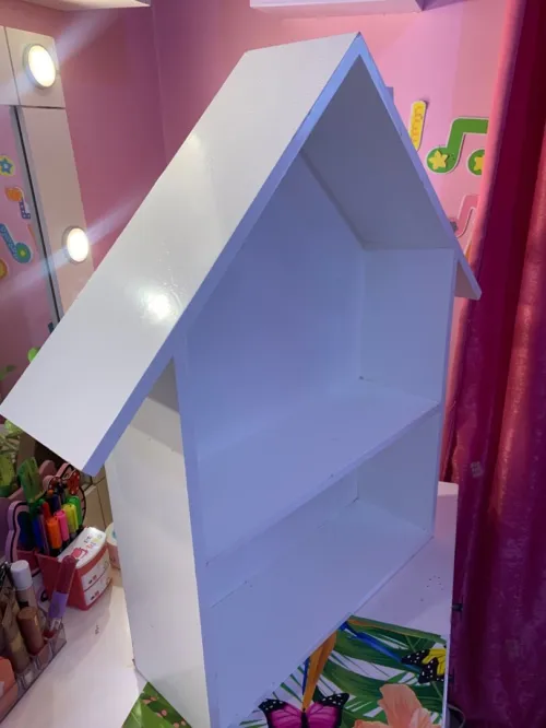 Meuble décoratif en forme de trois petites maisons 