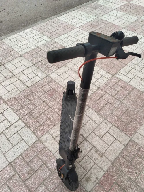 Trottinette Xiaomi 4 lite 2 ème gén تروتينات شاومي 4 لايت جيل2 Vitesse max 25 km/h تشد 35