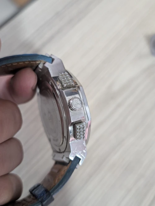Montre original très bon état