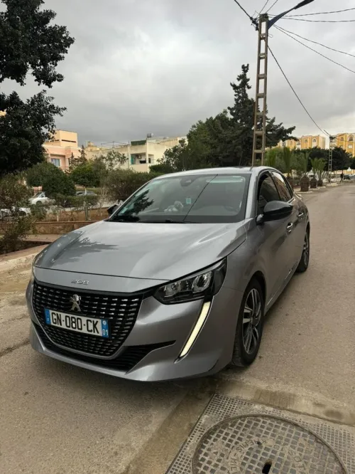Peugeot 208 2023 Allure Pack