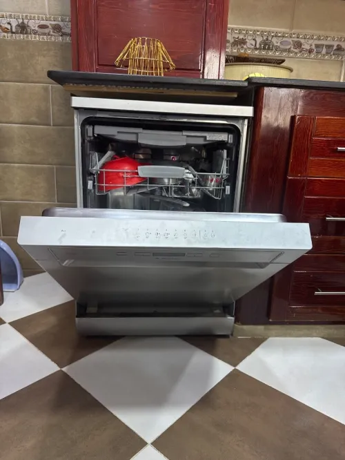 Lave vaisselle Ariston 3D